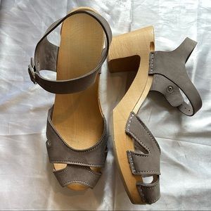 Wooden Heels Womens Size US 9 EU 39 Brown Grey Leather